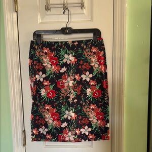 NWOT Talbots Bright Colorful Floral Pencil Skirt Classy Workwear Business Size 6